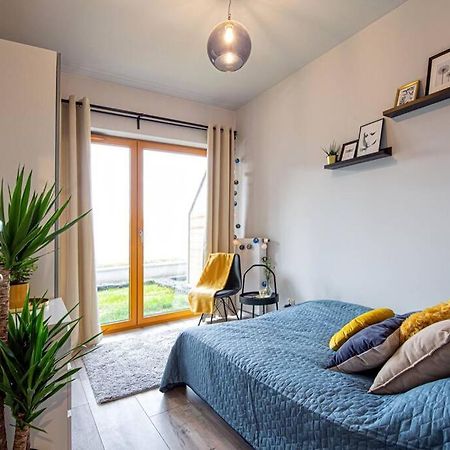 Apartament With Garden Bezplatny Parking !!! クラクフ エクステリア 写真