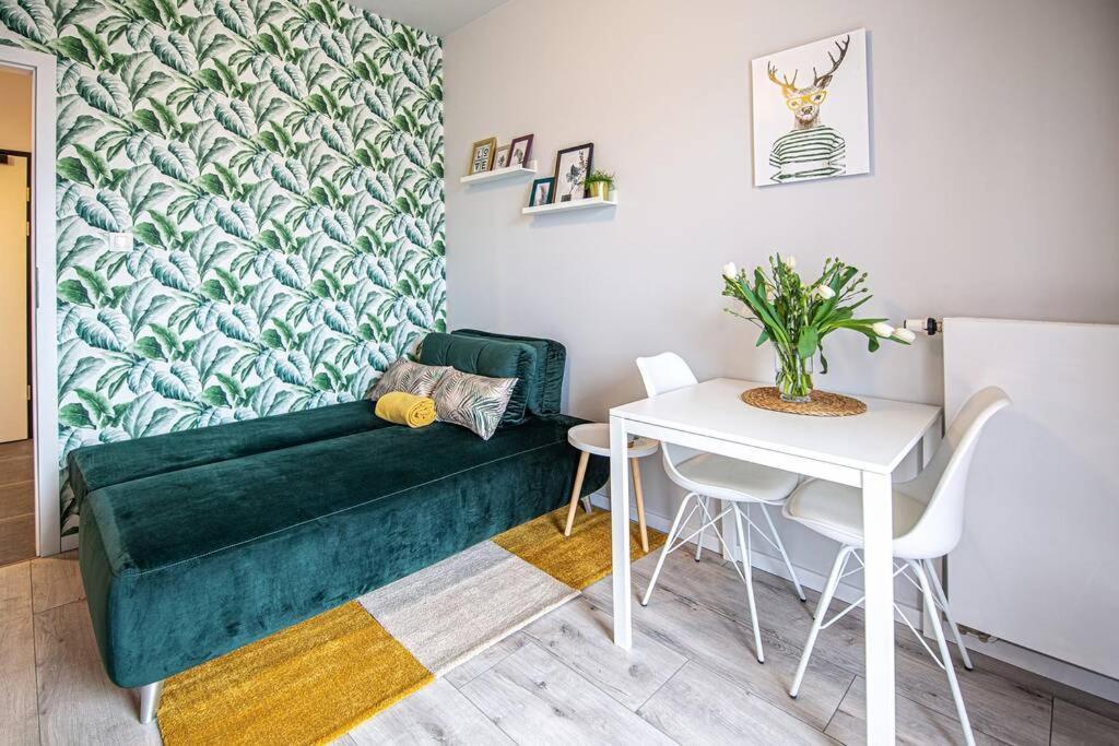 Apartament With Garden Bezplatny Parking !!! クラクフ エクステリア 写真